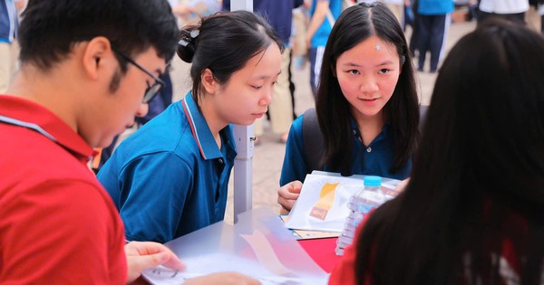 Chọn ngành theo ‘sóng’ hay chọn lối đi riêng?