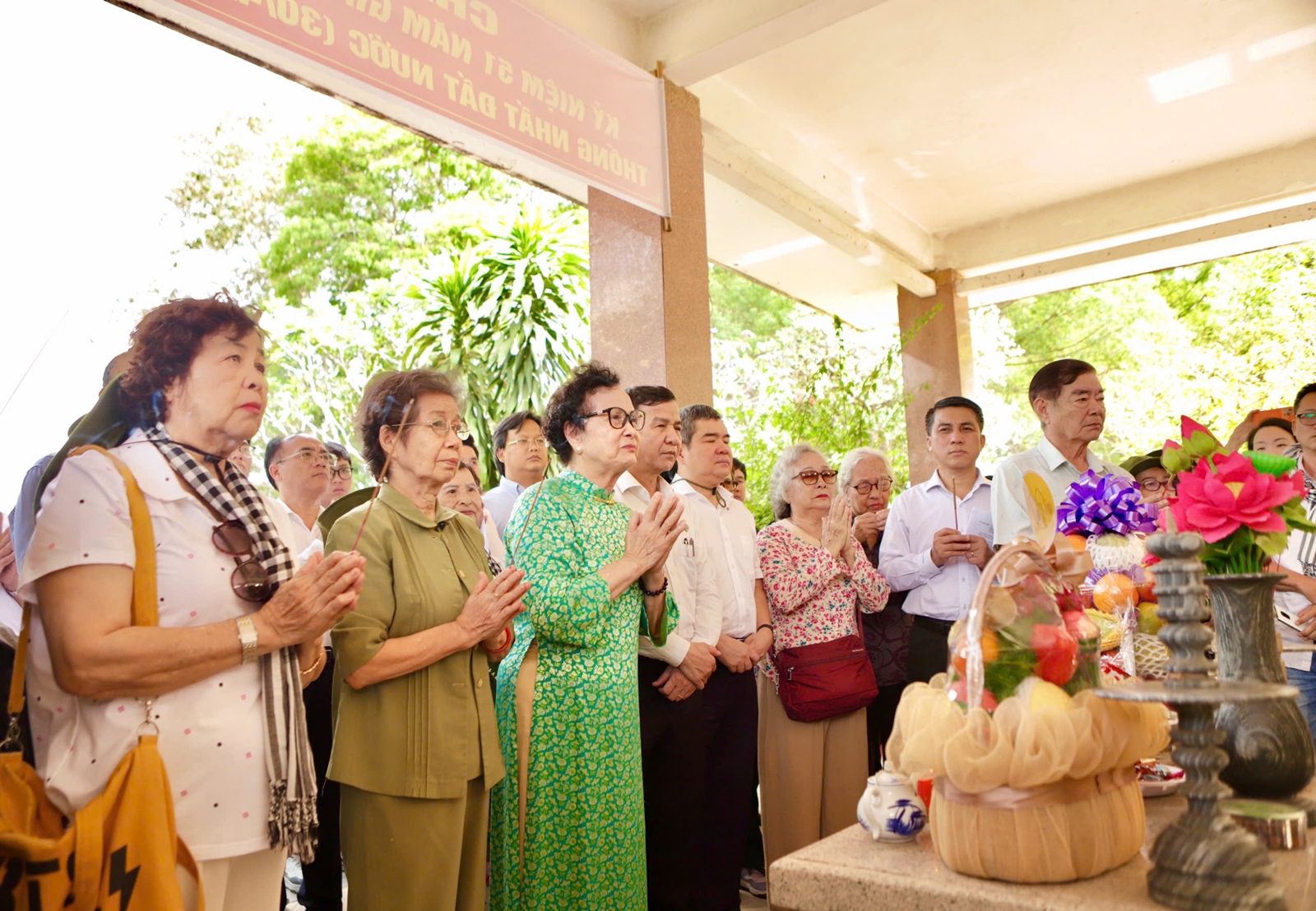 Lắng đọng ‘hành trình về nguồn’ của những chiến sĩ áo trắng- Ảnh 1.