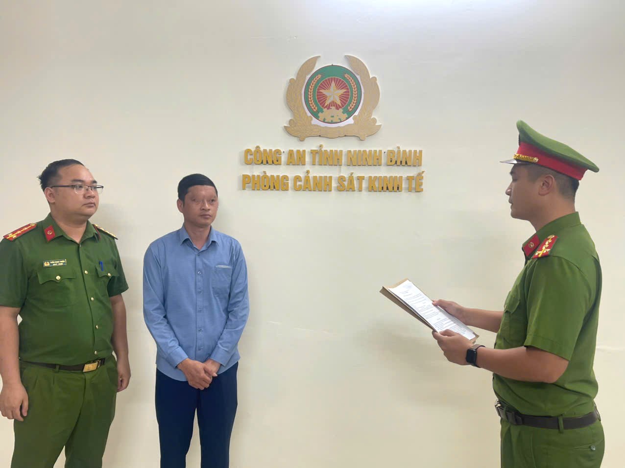 Khởi tố cán bộ xã chiếm đoạt tiền từ thiện hỗ trợ thiên tai của người dân- Ảnh 1.