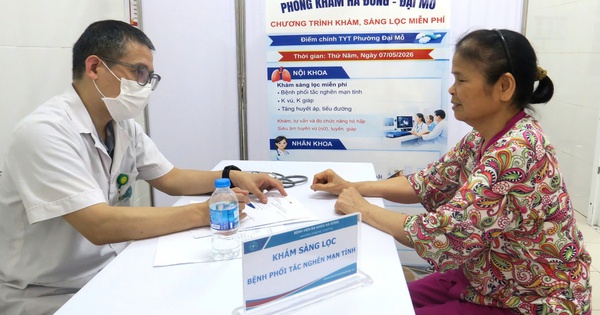 Tổ chức khám sức khỏe định kỳ, khám sàng lọc miễn phí cho người dân