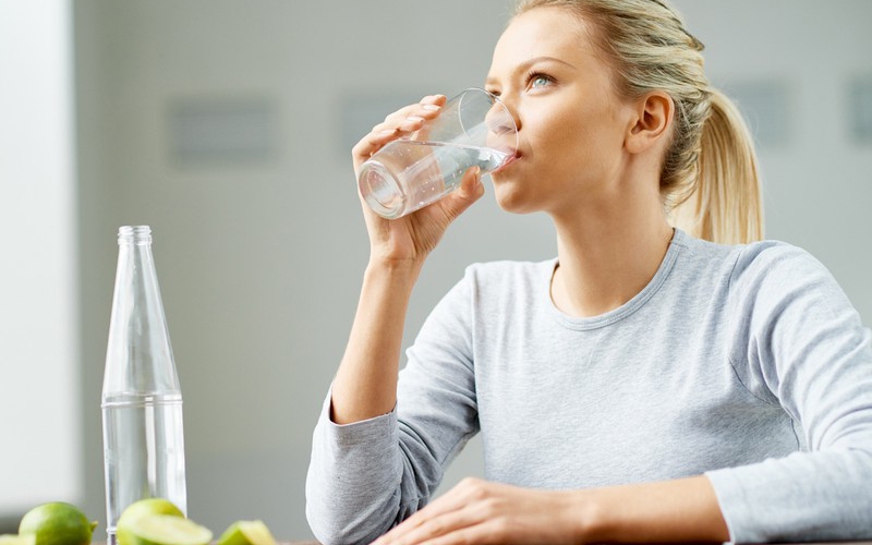 Cách uống cà phê an toàn cho người đang điều trị sỏi thận- Ảnh 2.