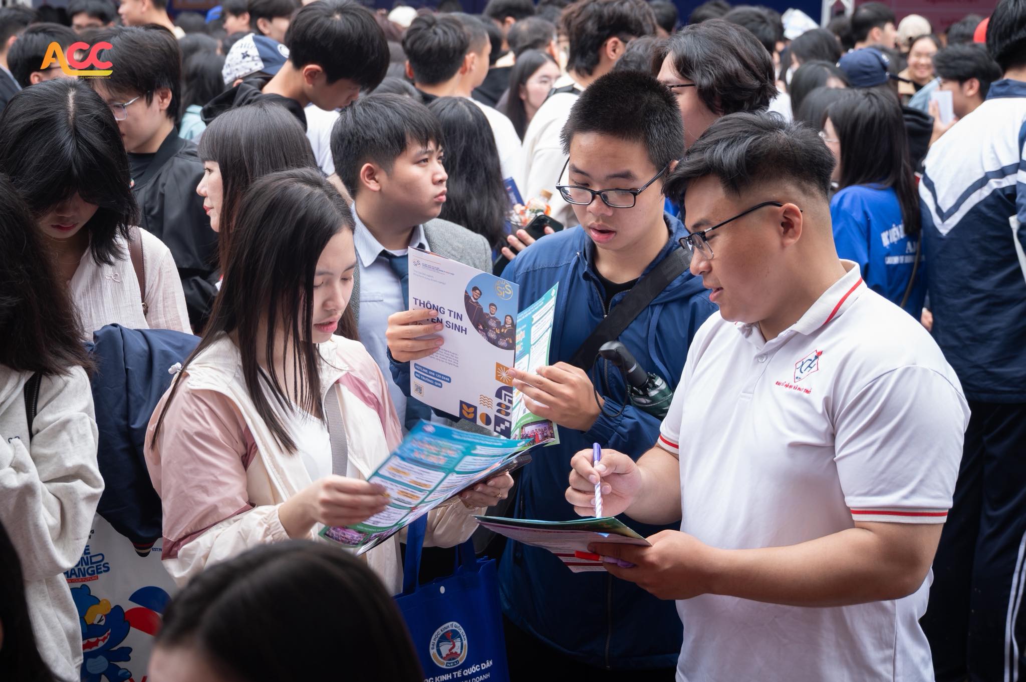 Các nhóm ngành được miễn 100% học phí- Ảnh 1. Các nhóm ngành được miễn 100% học phí- Ảnh 1.