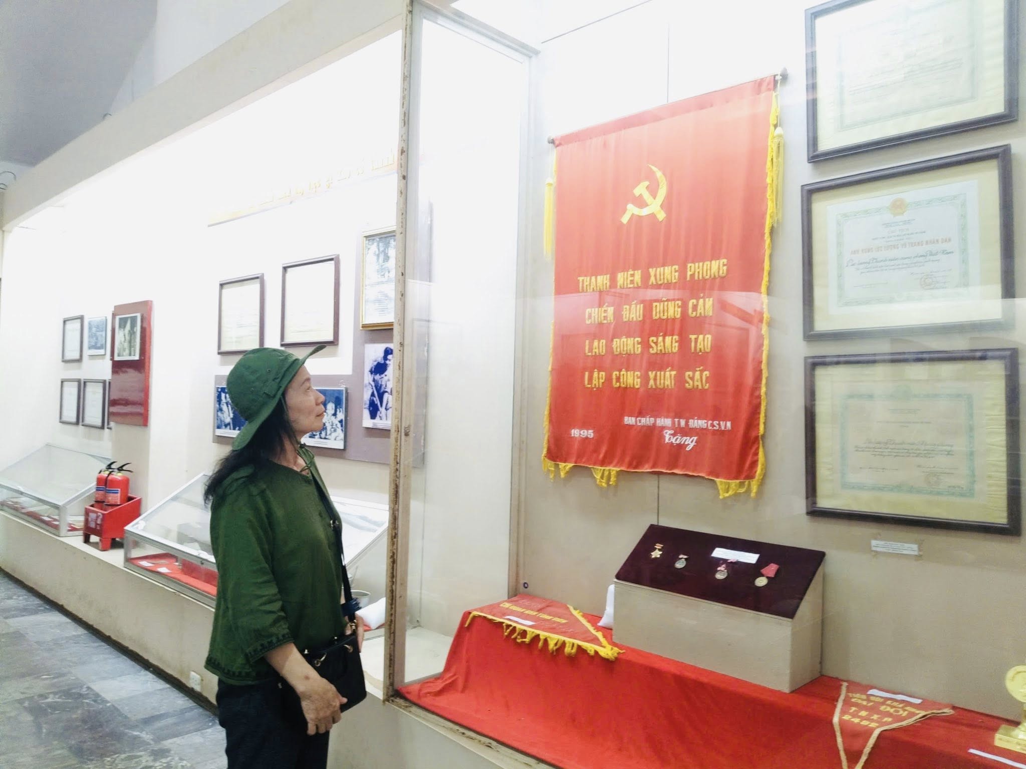 Tri ân tại Ngã ba Đồng Lộc- Ảnh 9.