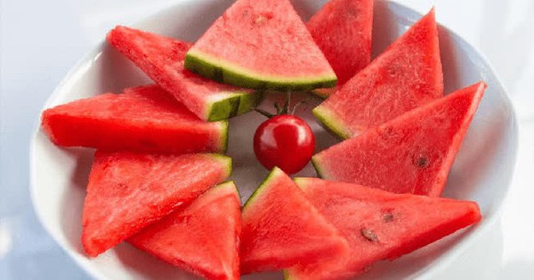Thời điểm ăn dưa hấu tốt nhất giúp kiểm soát cân nặng và làm đẹp da