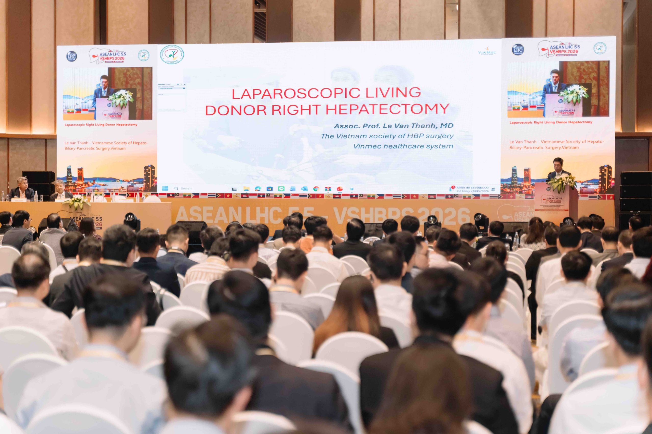 Giải pháp phẫu thuật lấy gan từ người hiến sống do chuyên gia Vinmec chia sẻ gây ấn tượng mạnh tại hội nghị quốc tế- Ảnh 1.