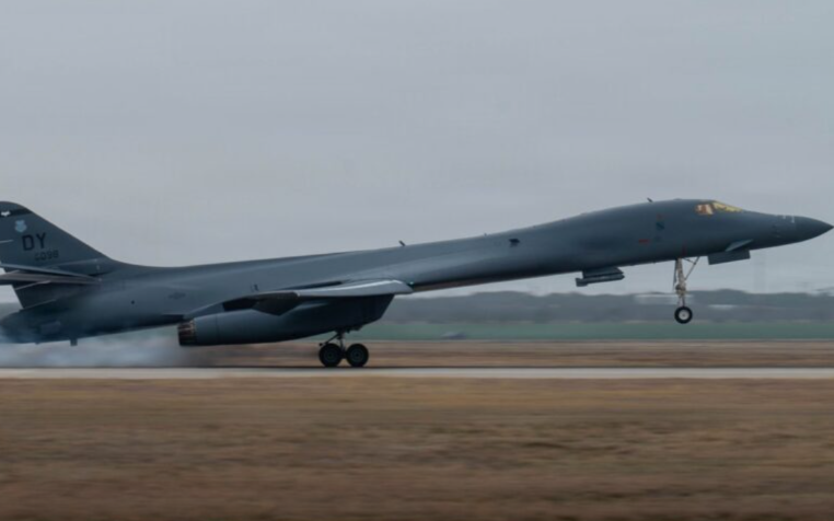 Oanh tạc cơ B-1B Mỹ tái xuất kích sau khi được chữa 'xương sống'- Ảnh 2.