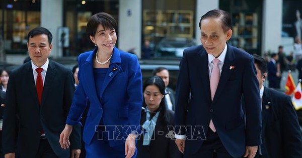 Thủ tướng Nhật Bản phát biểu chính sách tại Đại học Quốc gia Hà Nội