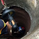 TPHCM: Giải cứu người rơi giếng sâu 35m