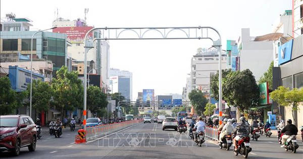 TP Hồ Chí Minh: Thử nghiệm phân luồng đảo chiều trên đường Cộng Hòa