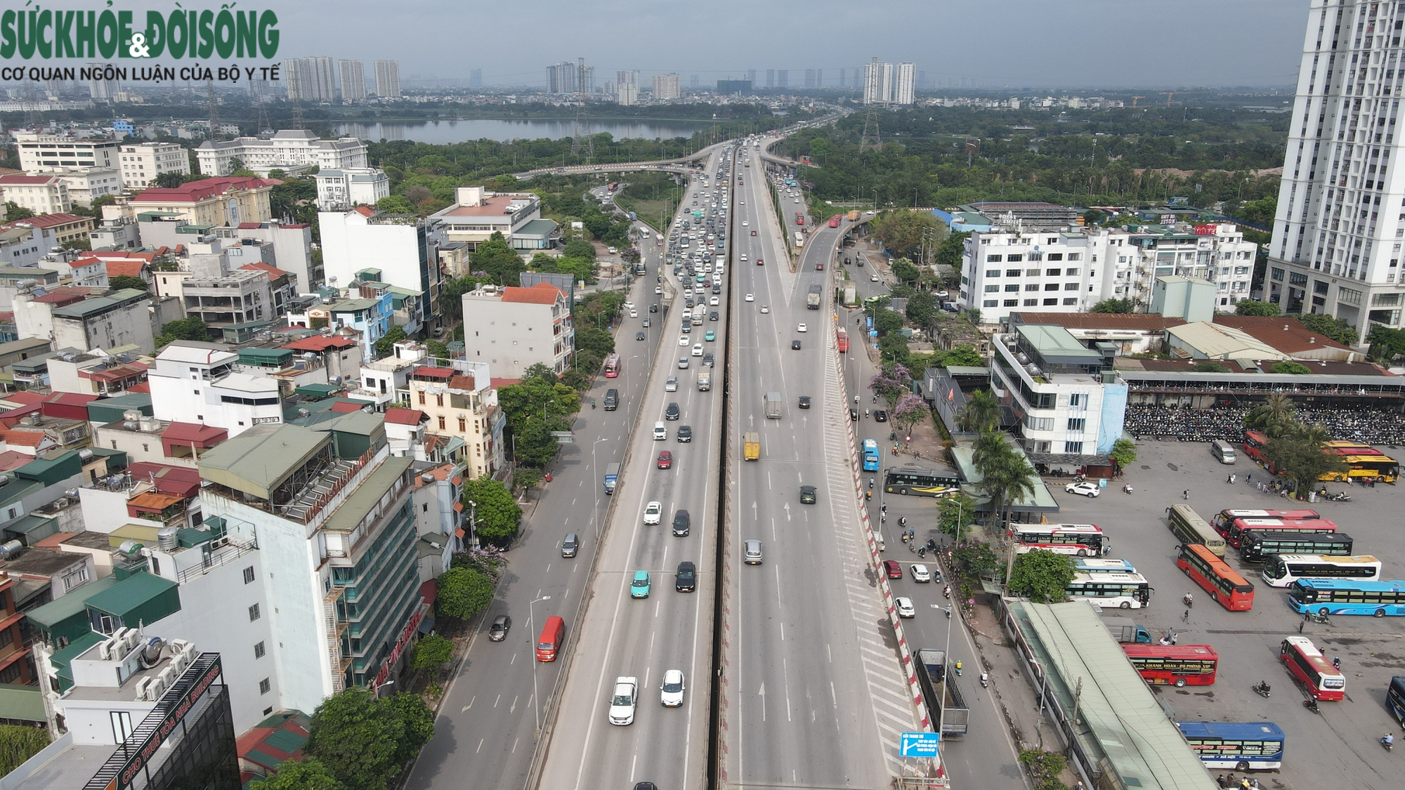 Chiều cuối nghỉ lễ 30/4, giao thông cửa ngõ Hà Nội thế nào?- Ảnh 4.