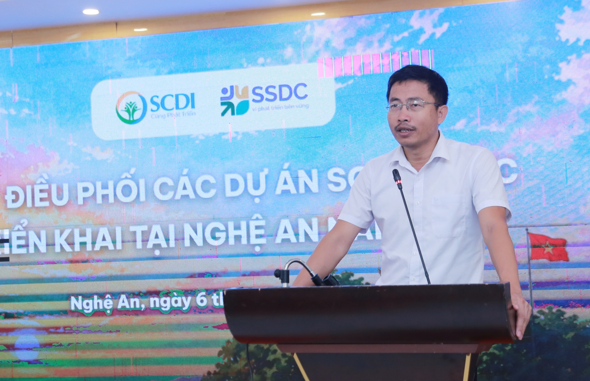 Nghệ An tập trung can thiệp nhóm nguy cơ cao để kiểm soát HIV/AIDS- Ảnh 2.