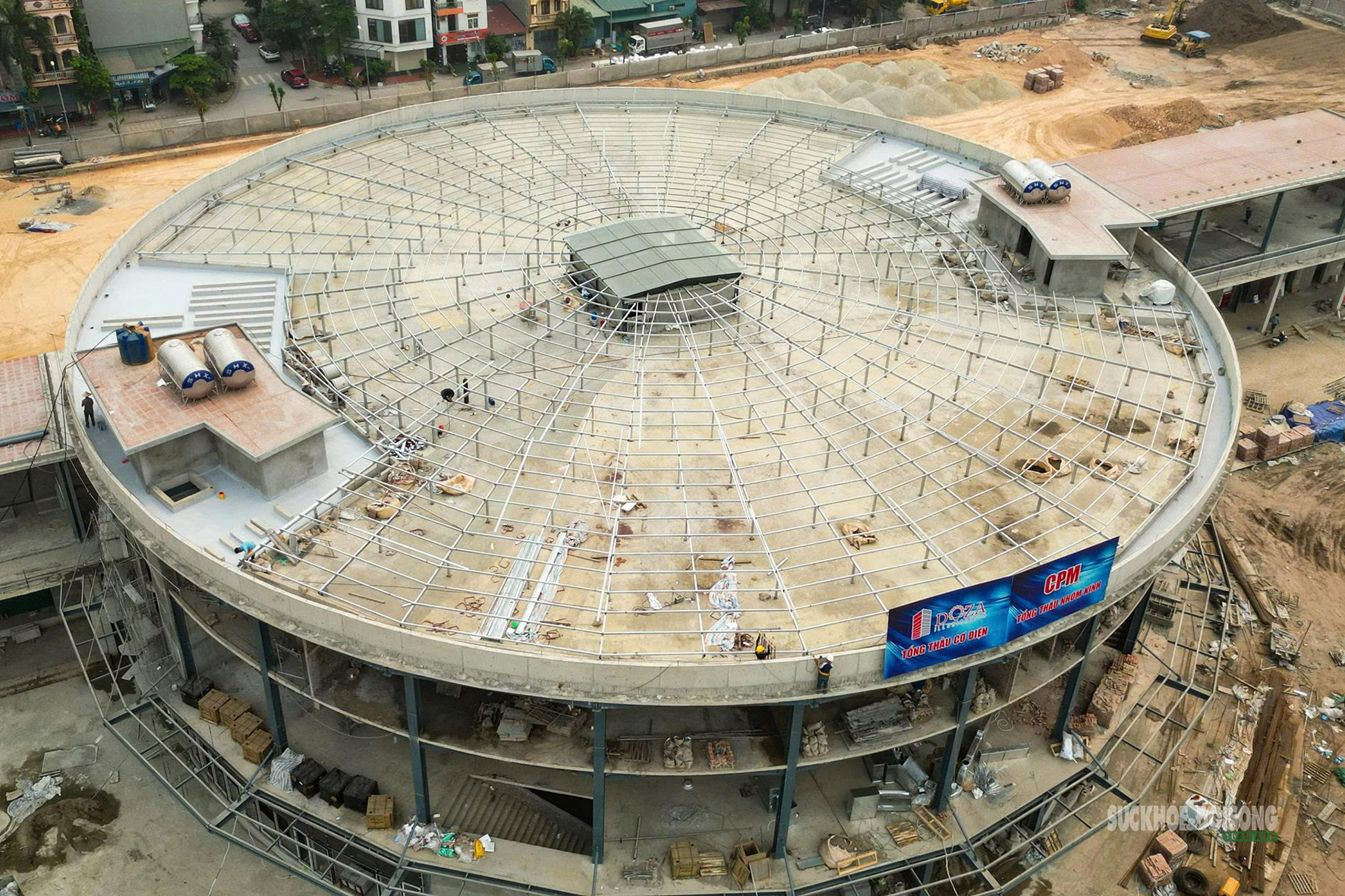 Bến xe hiện đại bậc nhất Thủ đô dần lộ hình hài- Ảnh 3.