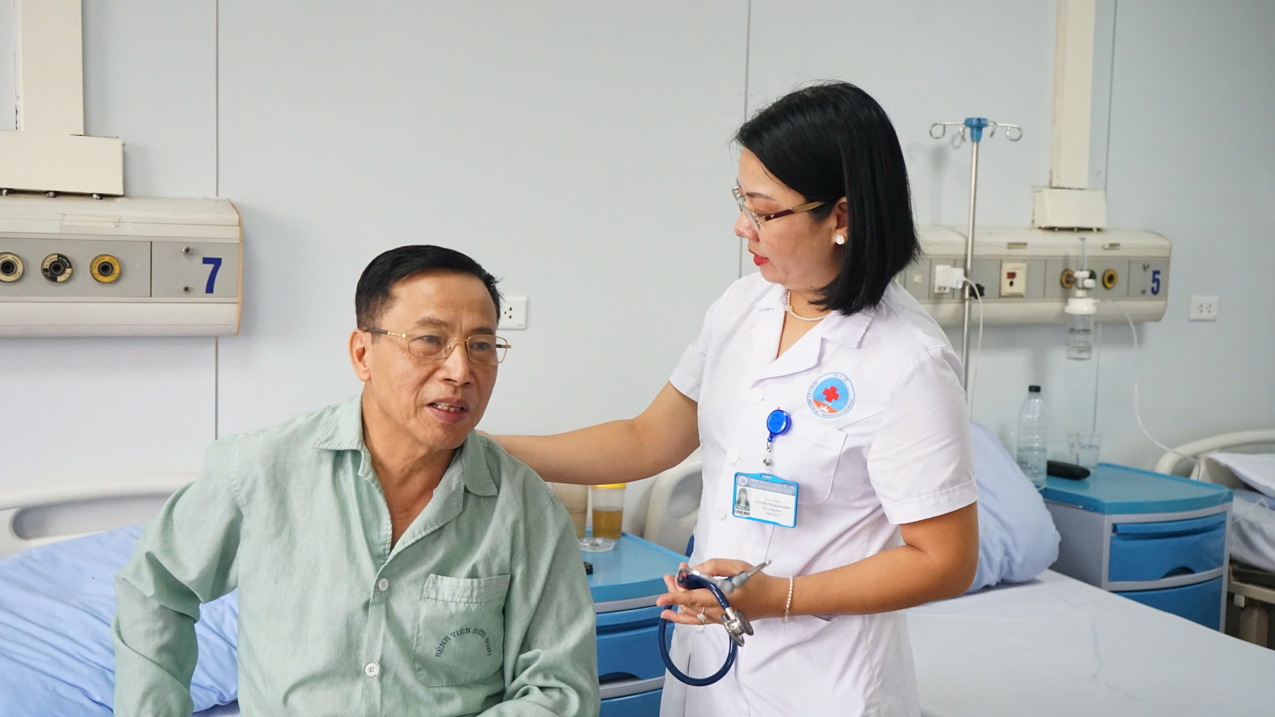 Hệ lụy muộn màng khi người cao tuổi giấu bệnh vì sợ làm phiền con cháu- Ảnh 1. Hệ lụy muộn màng khi người cao tuổi giấu bệnh vì sợ làm phiền con cháu- Ảnh 1.