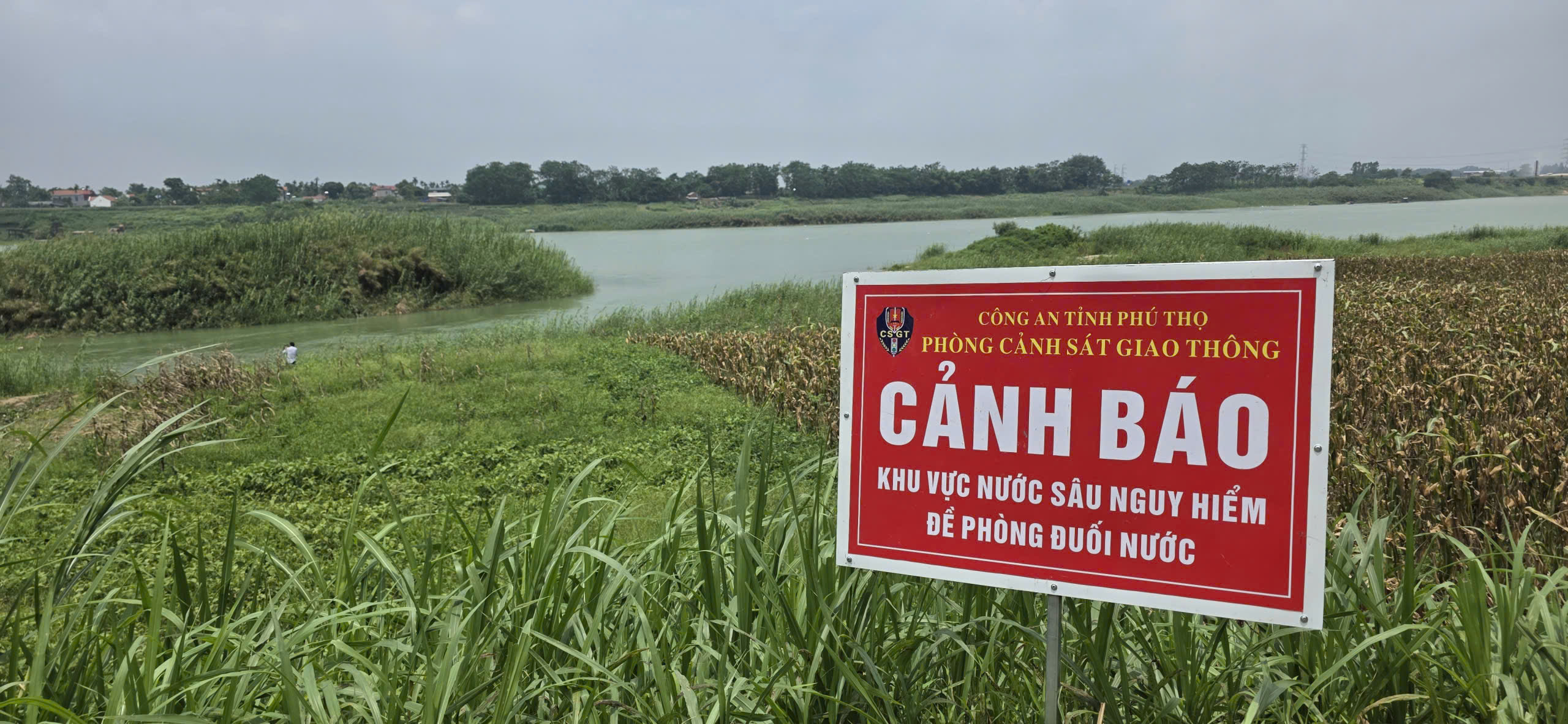 5 học sinh tử vong do đuối nước ở Phú Thọ: Bộ Y tế thăm hỏi gia đình nạn nhân, cảnh báo nguy cơ tai nạn dịp hè- Ảnh 8. 5 học sinh tử vong do đuối nước ở Phú Thọ: Bộ Y tế thăm hỏi gia đình nạn nhân, cảnh báo nguy cơ tai nạn dịp hè- Ảnh 8.