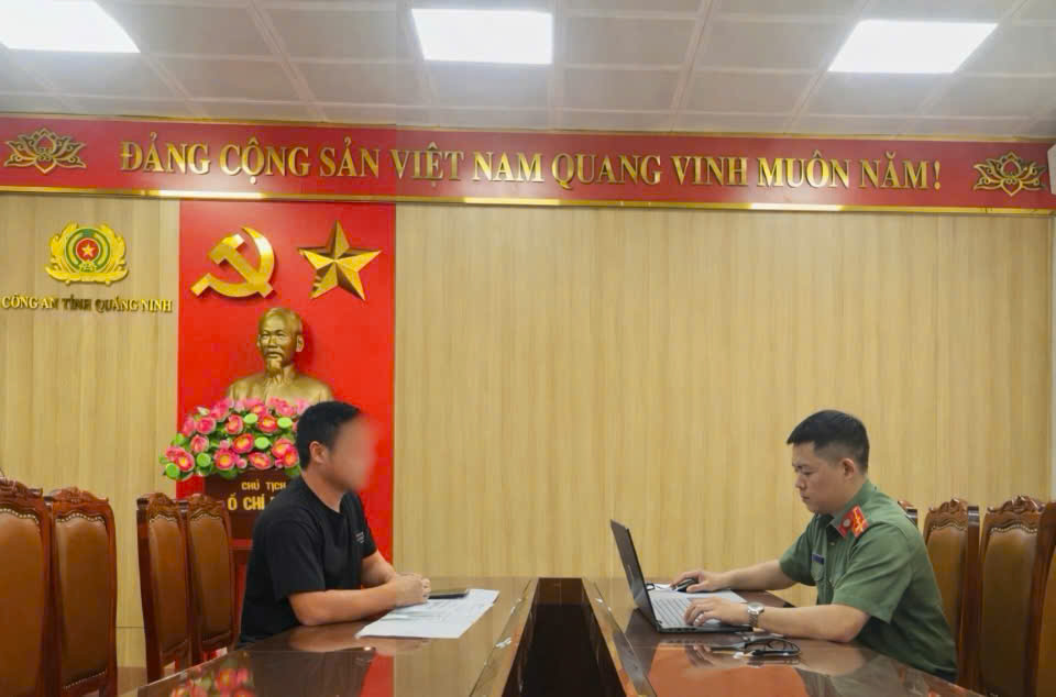 Xử phạt người đăng tải thông tin sai sự thật trên mạng xã hội- Ảnh 1. Xử phạt người đăng tải thông tin sai sự thật trên mạng xã hội- Ảnh 1.