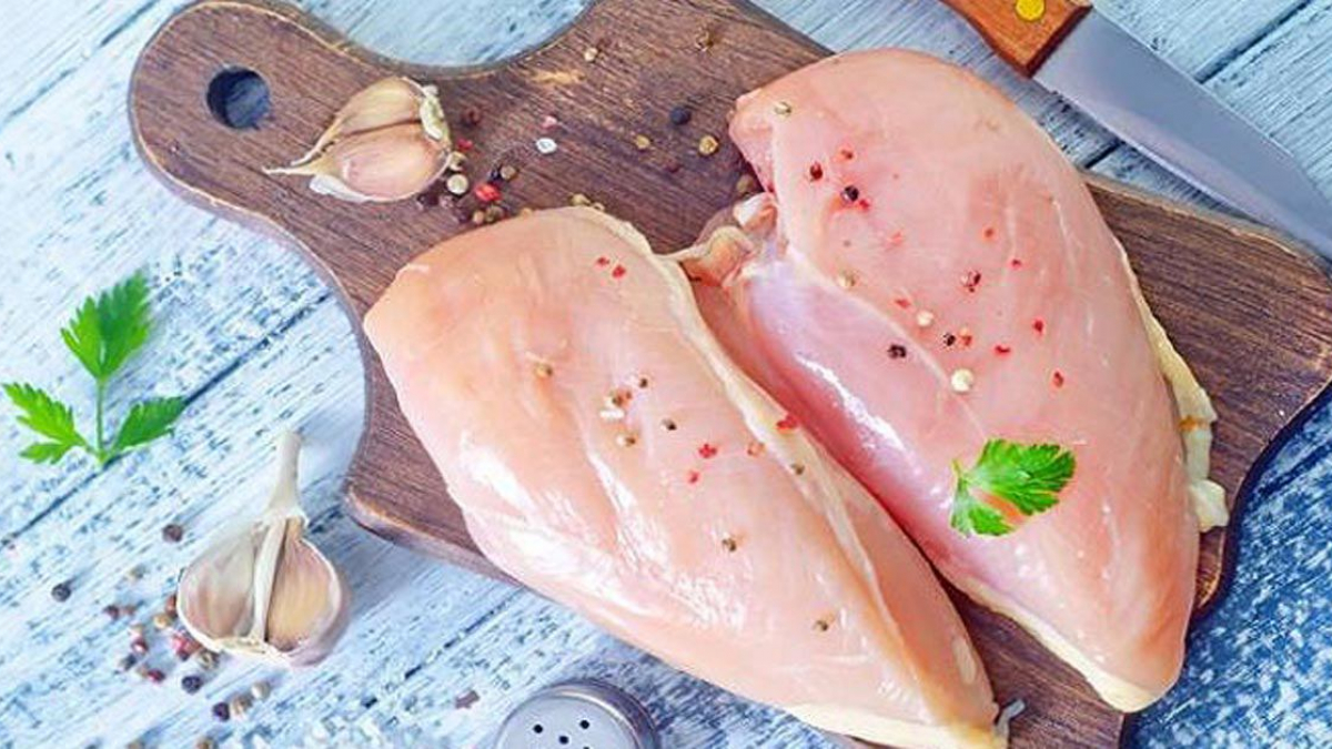 Protein từ động vật hay thực vật tốt hơn cho sức khỏe người cao tuổi?- Ảnh 1. Protein từ động vật hay thực vật tốt hơn cho sức khỏe người cao tuổi?- Ảnh 1.