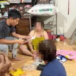 Đột kích phòng trọ, bắt quả tang người phụ nữ U60 cùng 3 người đang đánh bạc