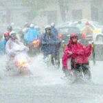 Chuyên gia cảnh báo Bắc Bộ sắp mưa lớn, tố lốc và mưa đá diện rộng