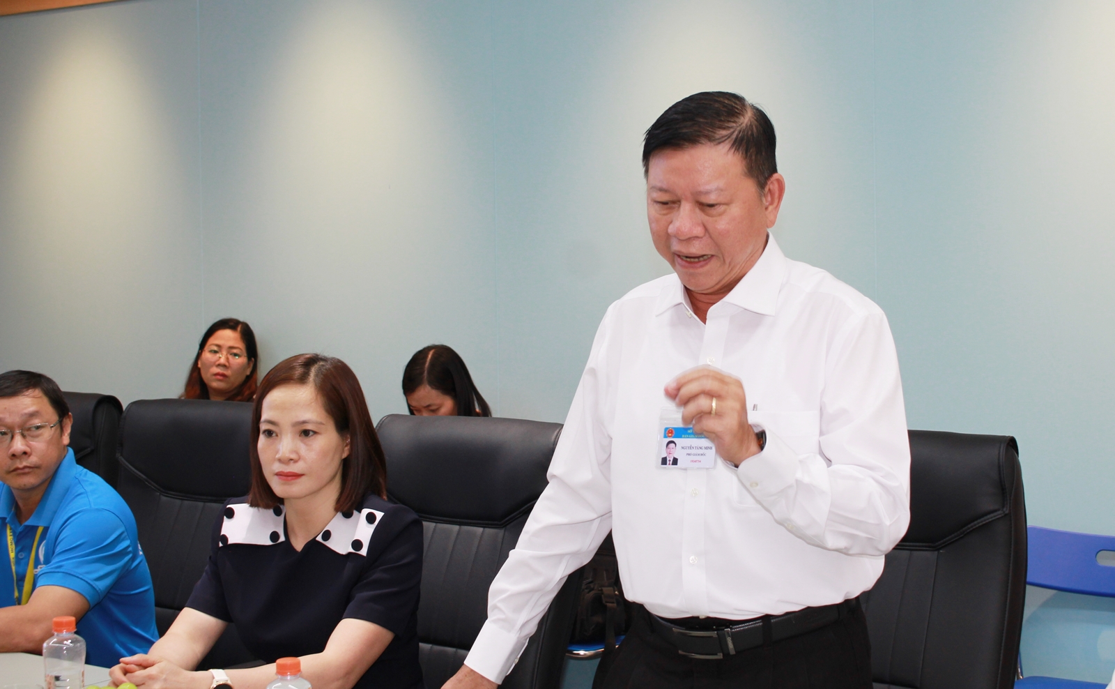 Thứ trưởng Bộ Y tế Nguyễn Tri Thức: 'Đừng để trẻ bị bạo hành rồi mới vào cuộc'- Ảnh 2. Thứ trưởng Bộ Y tế Nguyễn Tri Thức: 'Đừng để trẻ bị bạo hành rồi mới vào cuộc'- Ảnh 2.