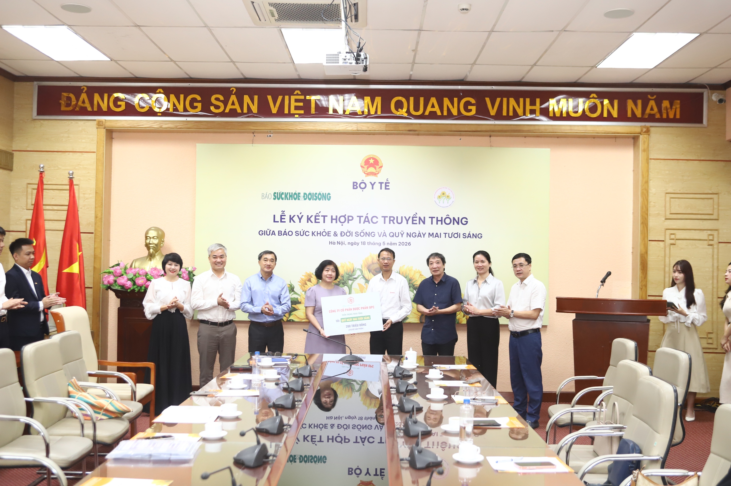 Báo Sức khỏe & Đời sống cùng Quỹ Ngày mai tươi sáng hợp tác lan tỏa thông điệp nhân ái, huy động hỗ trợ bệnh nhân ung thư- Ảnh 7. Báo Sức khỏe & Đời sống cùng Quỹ Ngày mai tươi sáng hợp tác lan tỏa thông điệp nhân ái, huy động hỗ trợ bệnh nhân ung thư- Ảnh 7.