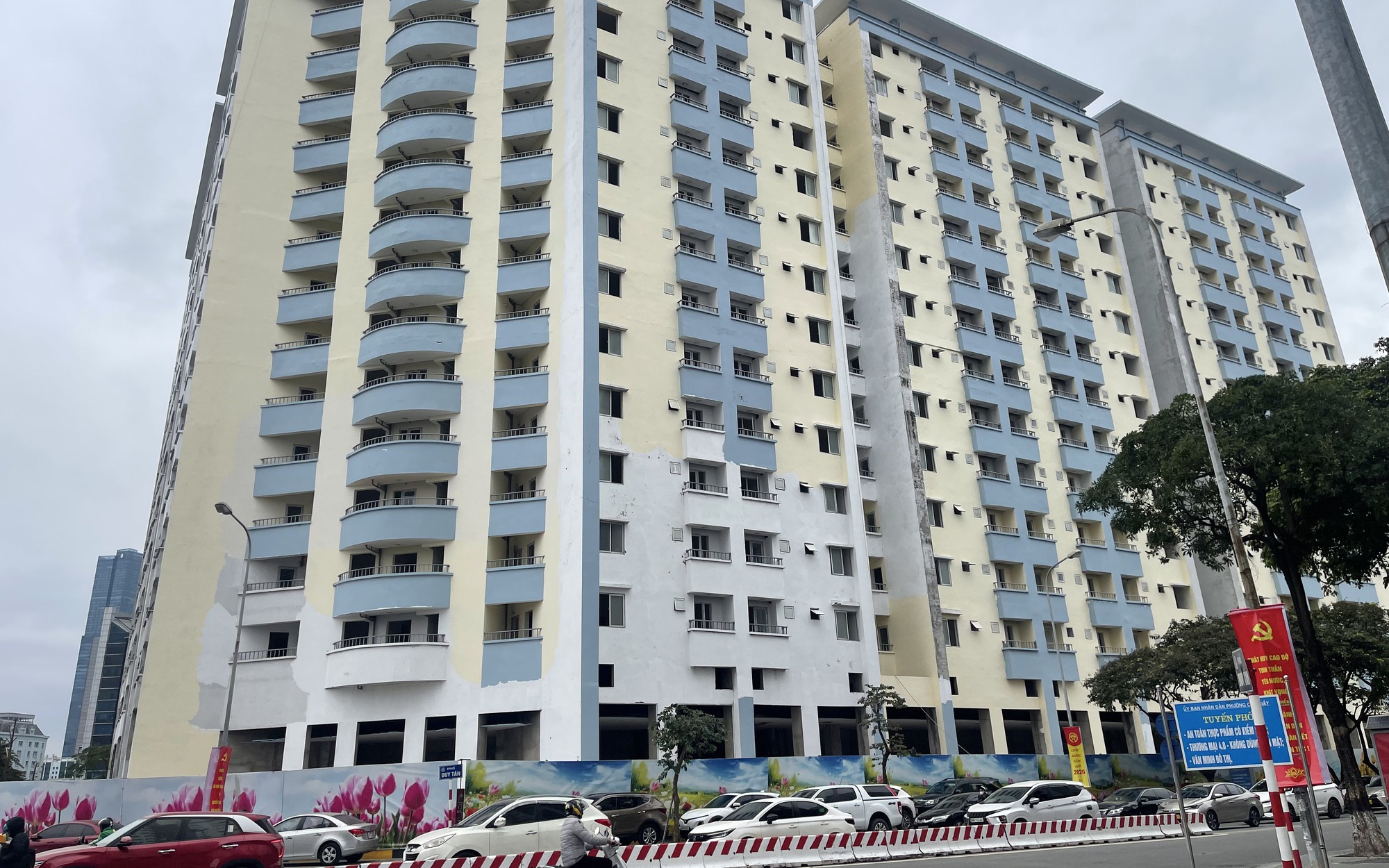 Diện mạo bất ngờ dự án nhà tái định cư bỏ hoang nhiều năm trên "đất vàng" Hà Nội
