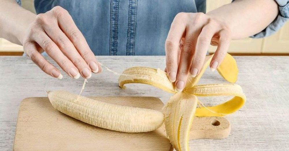 Cách sử dụng vỏ chuối để trị 3 tình trạng ngoài da thường gặp- Ảnh 1. Cách sử dụng vỏ chuối để trị 3 tình trạng ngoài da thường gặp- Ảnh 1.