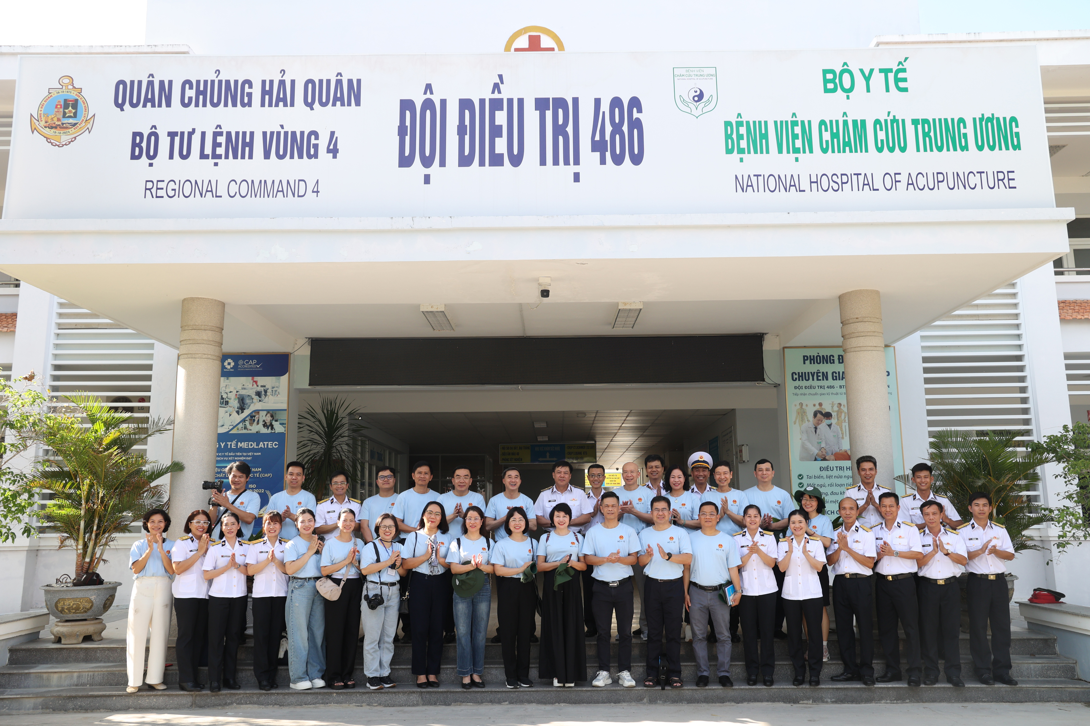 Đoàn Đại biểu Bộ Y tế sẵn sàng lên đường thăm cán bộ, chiến sĩ, nhân dân Trường Sa và nhà giàn DK1- Ảnh 14. Đoàn Đại biểu Bộ Y tế sẵn sàng lên đường thăm cán bộ, chiến sĩ, nhân dân Trường Sa và nhà giàn DK1- Ảnh 14.