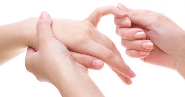 Cách chống lão hóa cho bàn tay ở phụ nữ sau tuổi 30