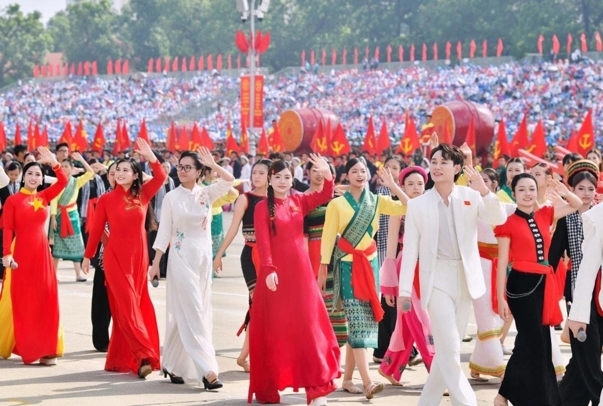 Người lao động chính thức được nghỉ thêm 1 ngày/năm, hưởng nguyên lương- Ảnh 1.