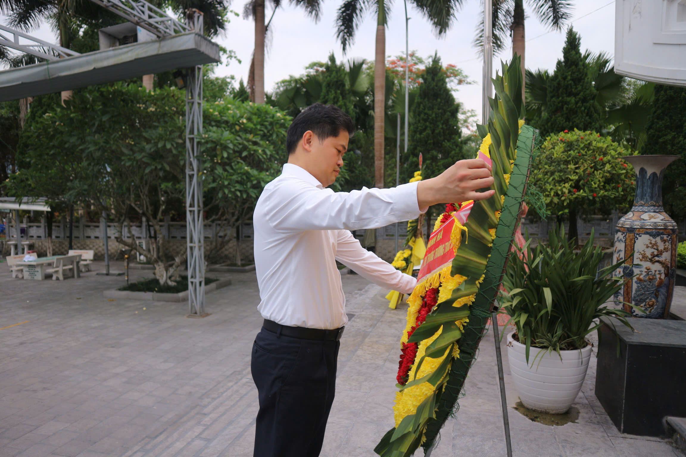 Thứ trưởng Thường trực Vũ Mạnh Hà: Mỗi hoạt động thiện nguyện đúng nhu cầu sẽ góp phần bồi đắp niềm tin với ngành y tế- Ảnh 4. Thứ trưởng Thường trực Vũ Mạnh Hà: Mỗi hoạt động thiện nguyện đúng nhu cầu sẽ góp phần bồi đắp niềm tin với ngành y tế- Ảnh 4.