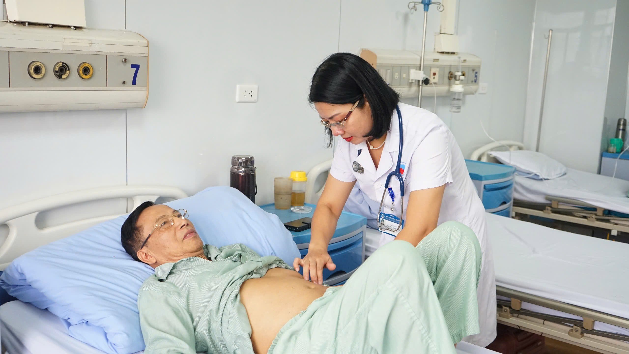 Hệ lụy muộn màng khi người cao tuổi giấu bệnh vì sợ làm phiền con cháu- Ảnh 3. Hệ lụy muộn màng khi người cao tuổi giấu bệnh vì sợ làm phiền con cháu- Ảnh 3.