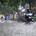Miền Bắc mưa dông cục bộ ở một số nơi, đề phòng lốc sét