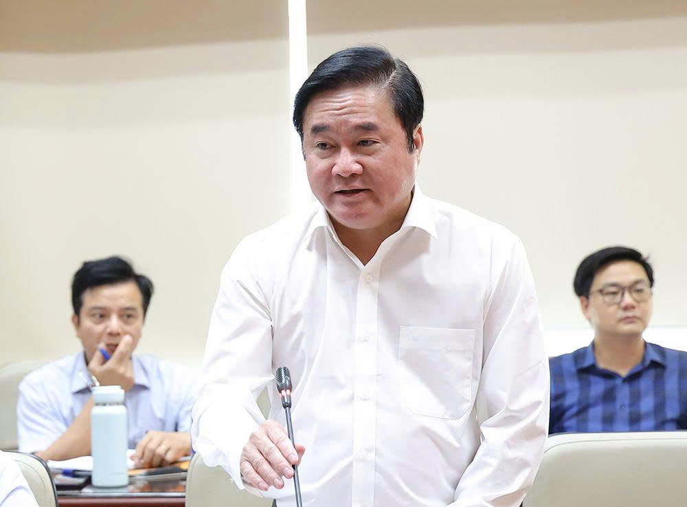 Tăng tính khả thi cho Luật Phòng bệnh bằng quy định báo cáo đồng bộ, đẩy mạnh chuyển đổi số trong giám sát dịch- Ảnh 2. Tăng tính khả thi cho Luật Phòng bệnh bằng quy định báo cáo đồng bộ, đẩy mạnh chuyển đổi số trong giám sát dịch- Ảnh 2.