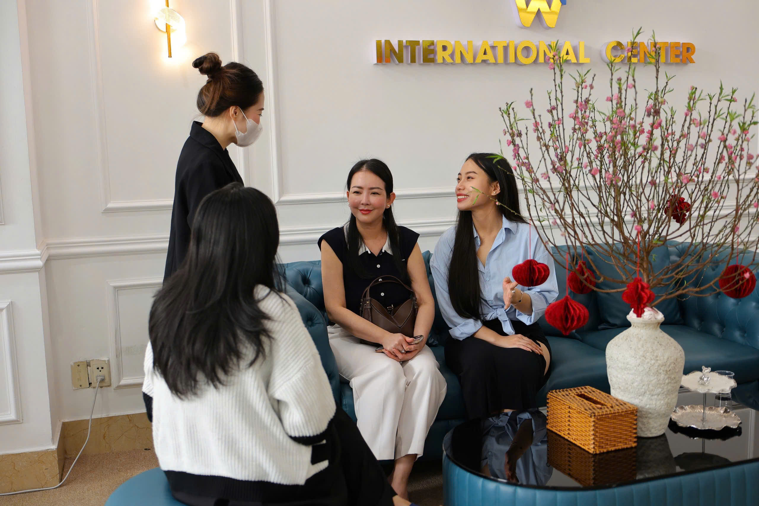 Khi làm đẹp không còn là 'đánh đổi', hành trình xây dựng niềm tin của Phòng khám da liễu W+ của Wang Luxury- Ảnh 1. Khi làm đẹp không còn là 'đánh đổi', hành trình xây dựng niềm tin của Phòng khám da liễu W+ của Wang Luxury- Ảnh 1.