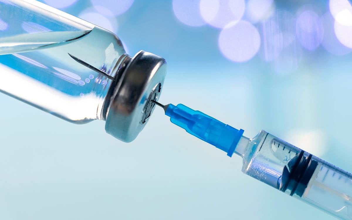 4 lợi ích khi người cao tuổi được tiêm phòng đầy đủ- Ảnh 2. Tiêm vaccine cúm và Tdap cho mẹ giúp giảm mạnh nhập viện, cấp cứu ở trẻ sơ sinh