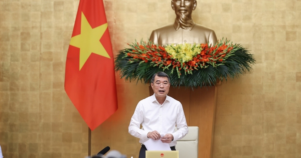 Thủ tướng Lê Minh Hưng chủ trì phiên họp thường kỳ đầu tiên của Chính phủ khóa XVI