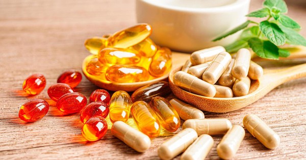 Vì sao nhiều loại vitamin và thực phẩm chức năng không mang lại lợi ích sức khỏe như quảng cáo?