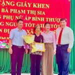 Nhặt được tiền và 5 tờ vé số trúng giải, người phụ nữ trả lại người đánh rơi