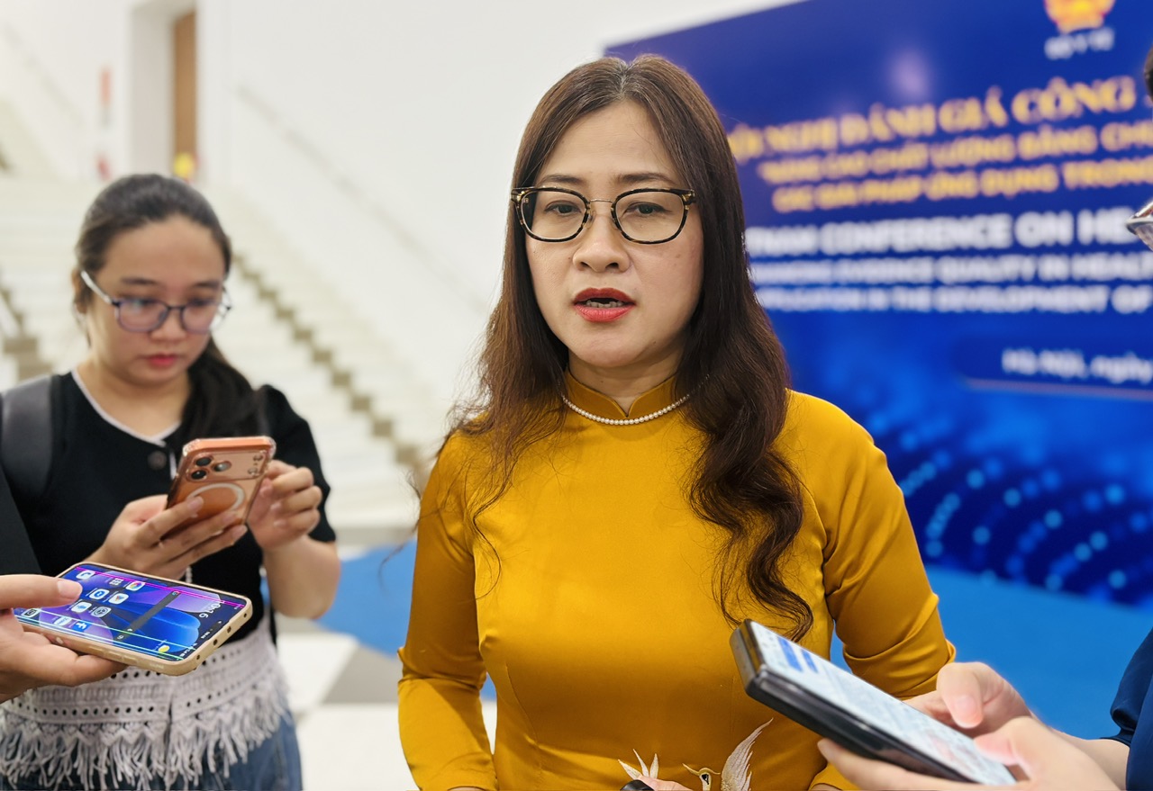 Sẽ có thêm nhiều thuốc điều trị ung thư mới được BHYT chi trả, giảm gánh nặng chi phí cho người bệnh- Ảnh 6. Sẽ có thêm nhiều thuốc điều trị ung thư mới được BHYT chi trả, giảm gánh nặng chi phí cho người bệnh- Ảnh 6.