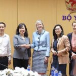 Bộ trưởng Đào Hồng Lan tiếp, làm việc với Đại sứ Úc Gillian Bird về thúc đẩy hợp tác y tế