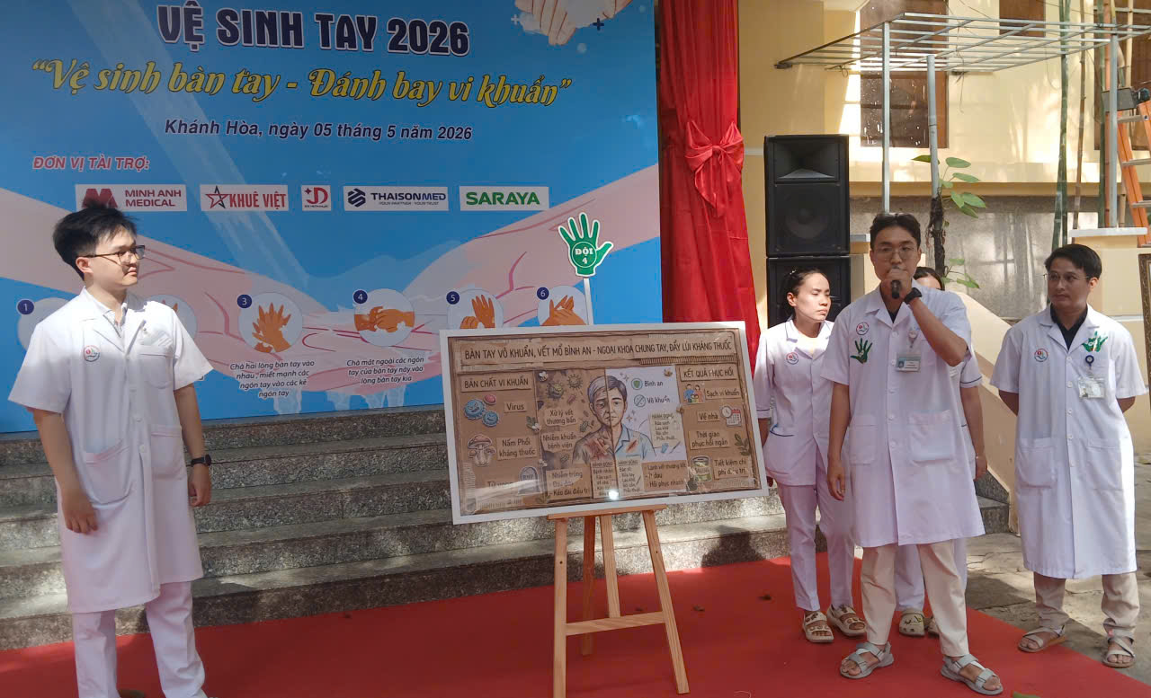 Nhân viên y tế sôi nổi trổ tài tại hội thi Vệ sinh tay ở Khánh Hòa- Ảnh 4.