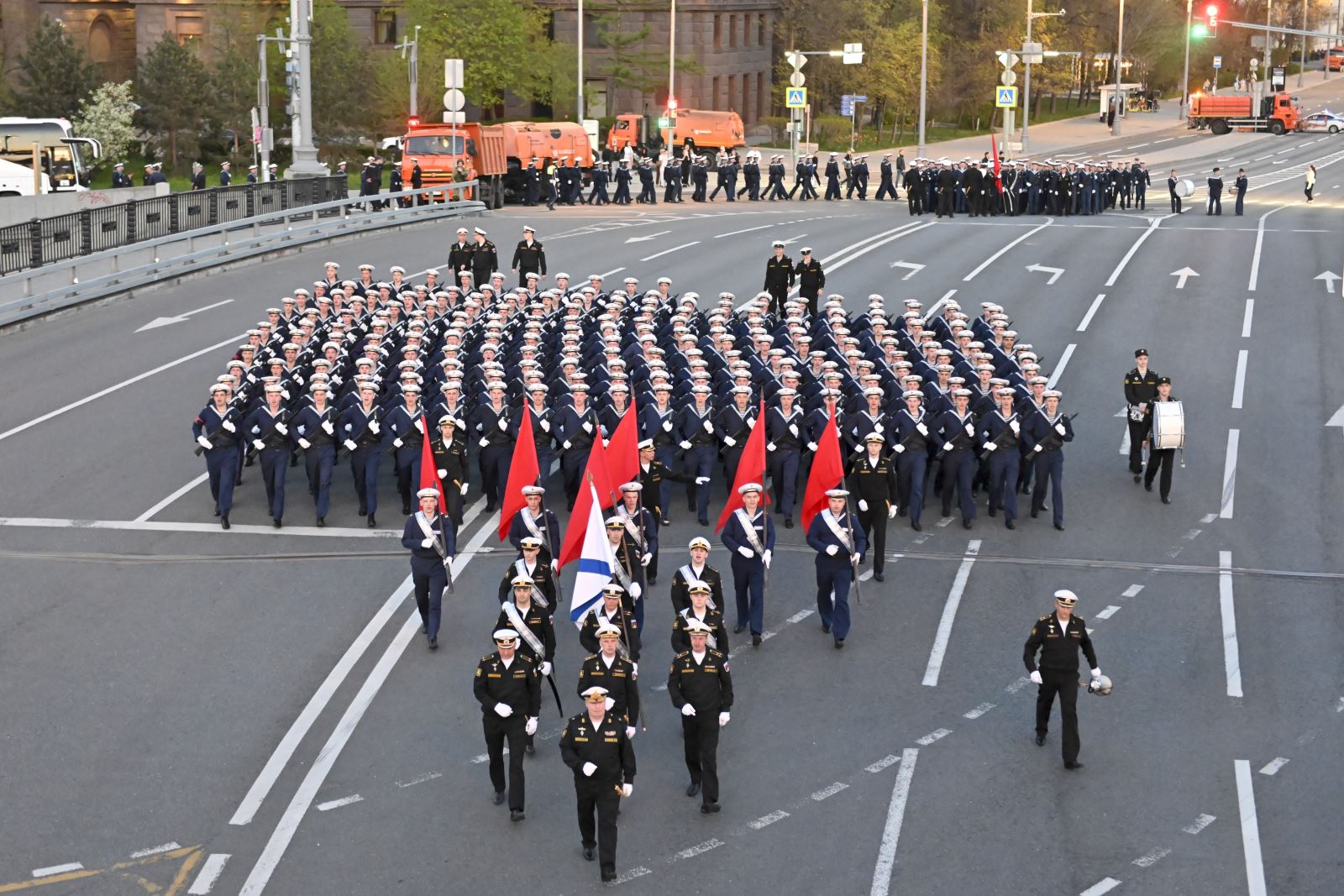 Tổng thống Ukraine ký sắc lệnh đặc biệt về Quảng trường Đỏ khi Nga duyệt binh Ngày Chiến thắng- Ảnh 2. Tổng thống Ukraine ký sắc lệnh đặc biệt về Quảng trường Đỏ khi Nga duyệt binh Ngày Chiến thắng- Ảnh 2.