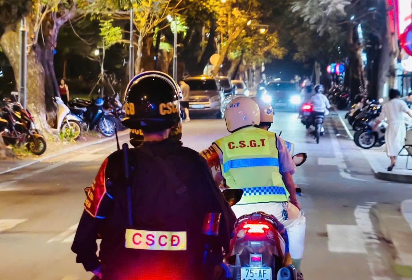 Xuyên đêm tuần tra, giữ bình yên phố phường xứ Huế dịp nghỉ lễ- Ảnh 4.