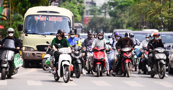 Cao điểm nắng nóng ở miền Bắc 2 ngày tới, cảnh báo cháy rừng diện rộng