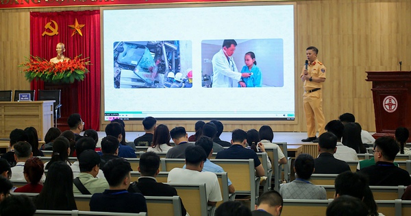Chiếu video hậu quả tai nạn giao thông tại các điểm công cộng