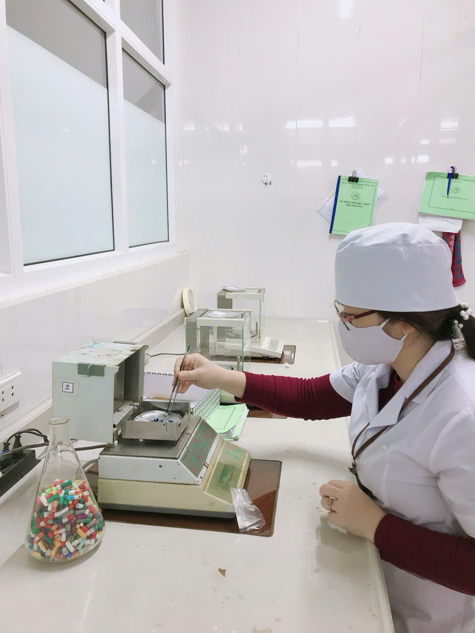 Đảm bảo chất lượng thuốc, mỹ phẩm, thực phẩm vì sức khỏe cộng đồng- Ảnh 2. Đảm bảo chất lượng thuốc, mỹ phẩm, thực phẩm vì sức khỏe cộng đồng- Ảnh 2.