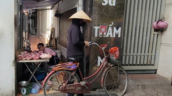 Ra quân duy trì trật tự đô thị: Đường thông hè thoáng, người dân tự giác chấp hành- Ảnh 4. Ra quân duy trì trật tự đô thị: Đường thông hè thoáng, người dân tự giác chấp hành- Ảnh 4.