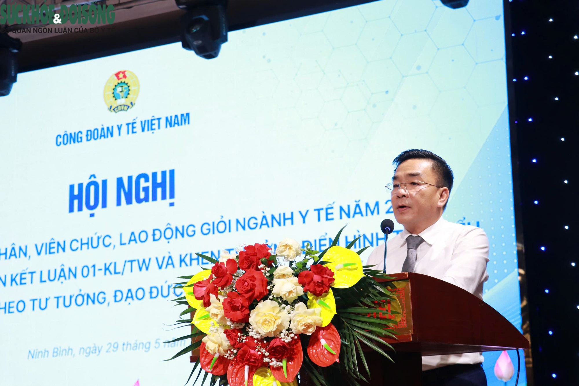 Tôn vinh những điển hình tiêu biểu của ngành Y tế năm 2026- Ảnh 2. Tôn vinh những điển hình tiêu biểu của ngành Y tế năm 2026- Ảnh 2.