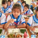 Bộ Y tế hướng dẫn xây dựng bữa ăn học đường đủ dinh dưỡng cho học sinh