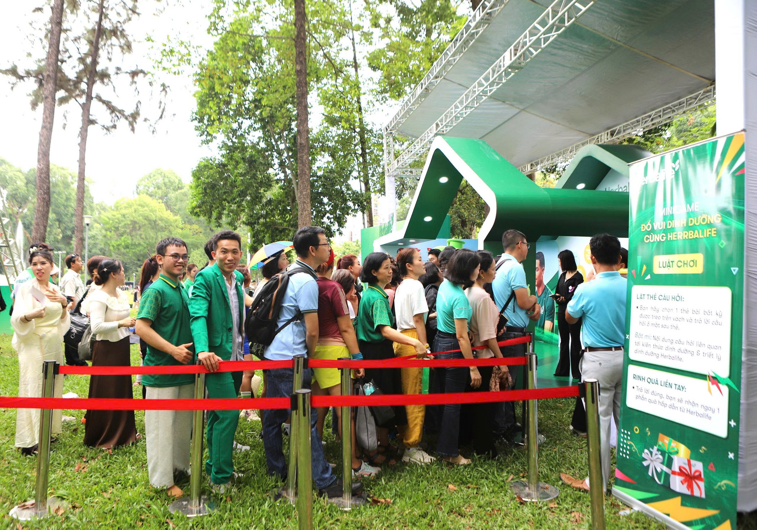 Qua 6 mùa Ngày Dinh dưỡng cộng đồng Việt Nam: Gần 10.000 người dân được tư vấn sức khỏe, dinh dưỡng miễn phí- Ảnh 6. Qua 6 mùa Ngày Dinh dưỡng cộng đồng Việt Nam: Gần 10.000 người dân được tư vấn sức khỏe, dinh dưỡng miễn phí- Ảnh 6.